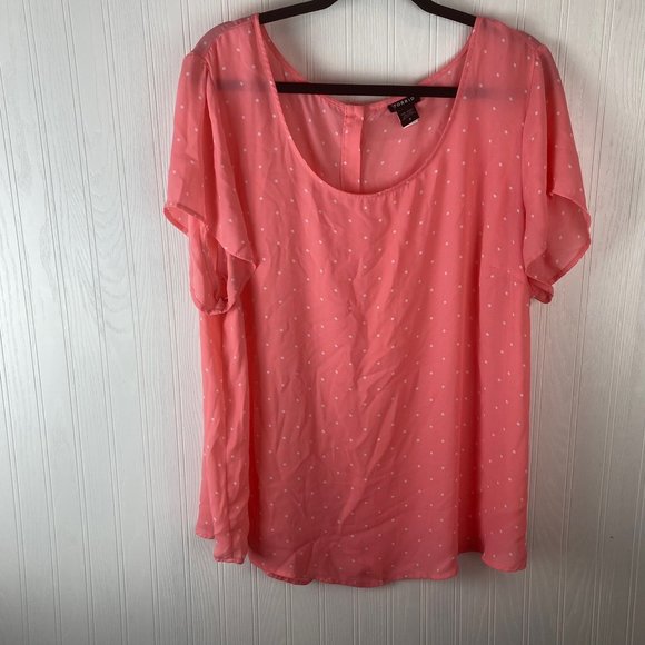 Torrid Pink Blouse button Back Short Sleeve Size 3x - Picture 1 of 4